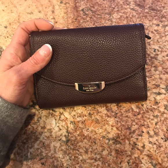 kate spade Handbags - NWT Kate spade wallet